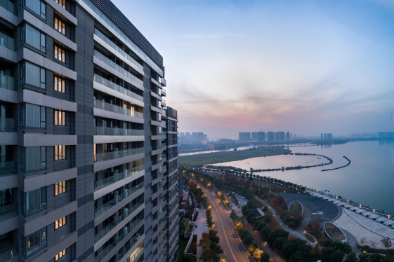 鉑悅犀湖（中國(guó)土木工程詹天佑獎(jiǎng)優(yōu)秀住宅小區(qū)金獎(jiǎng)，全國(guó)用戶(hù)滿(mǎn)意工程）